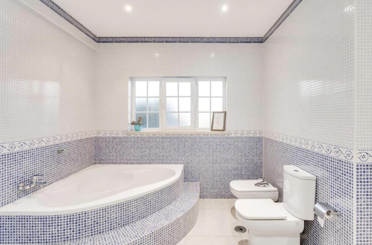 Na Quinta- Alojamento Rural Com Piscina De Agua Salgada Poceirao Ngoại thất bức ảnh