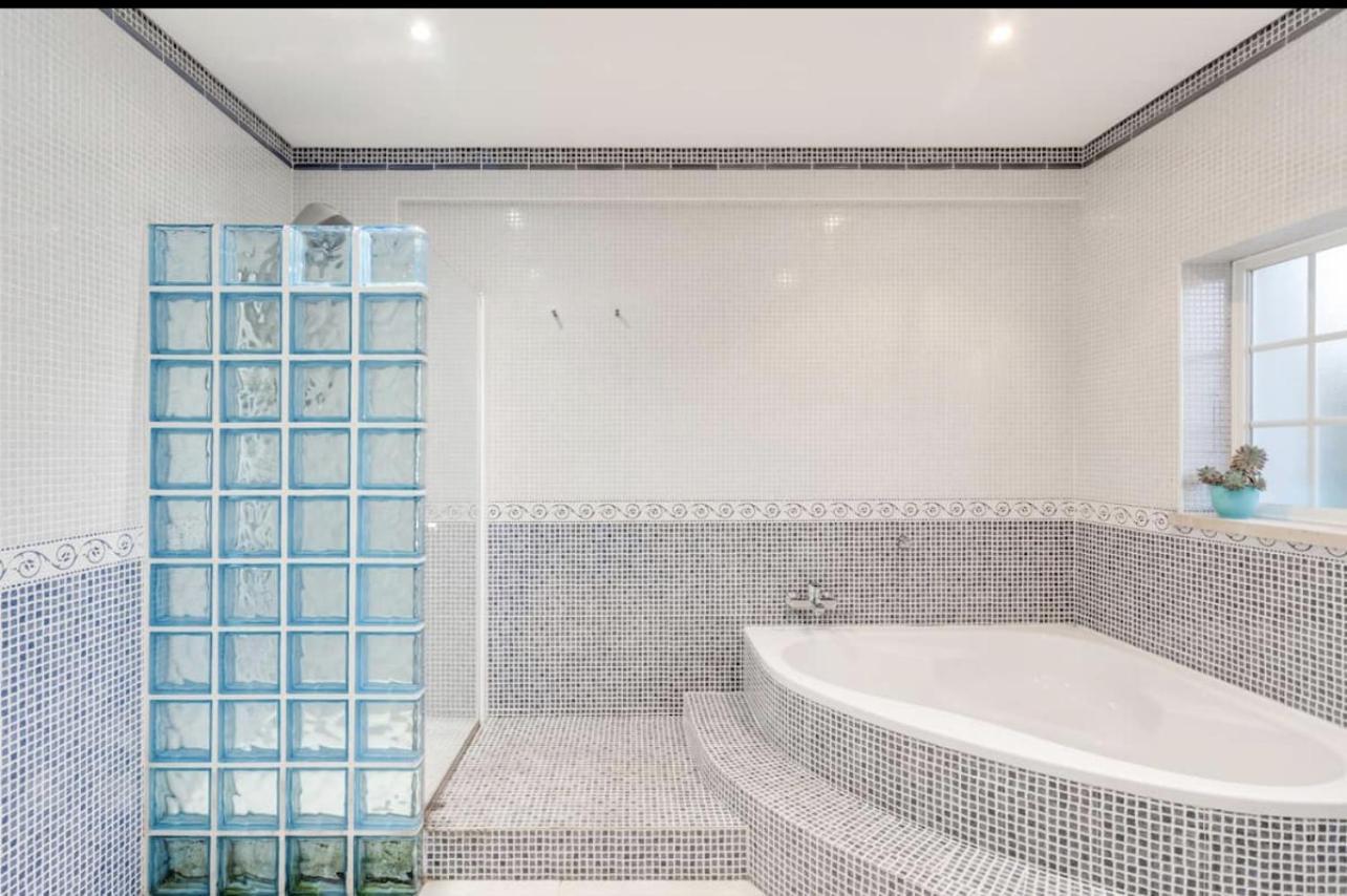 Na Quinta- Alojamento Rural Com Piscina De Agua Salgada Poceirao Ngoại thất bức ảnh