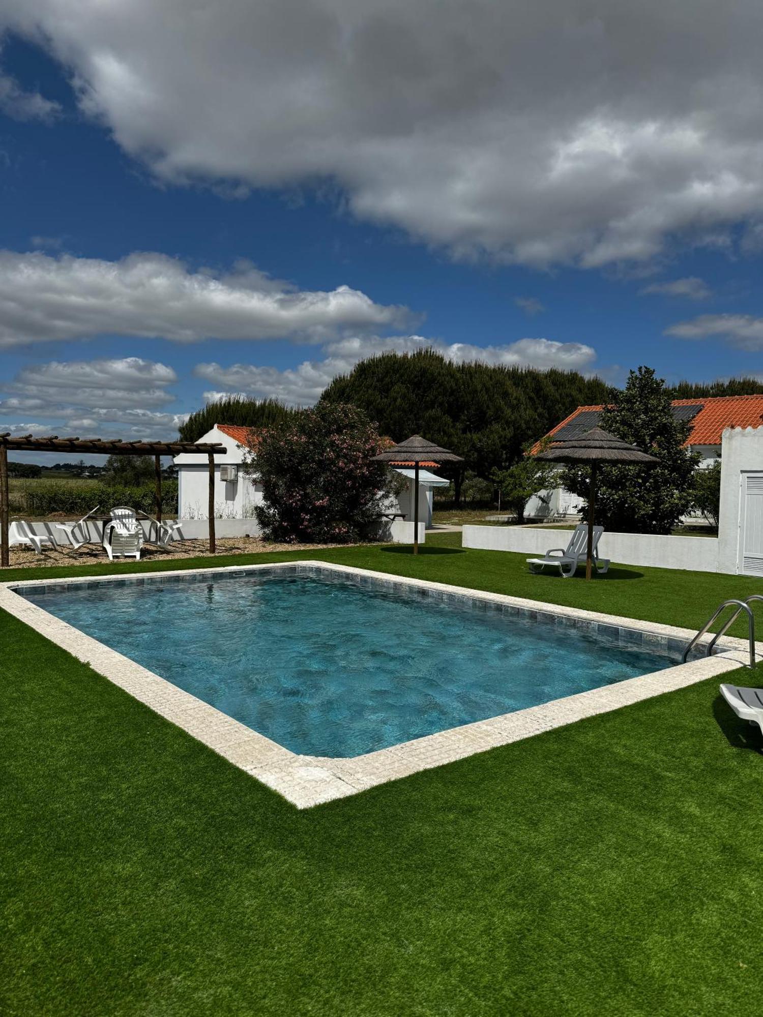 Na Quinta- Alojamento Rural Com Piscina De Agua Salgada Poceirao Ngoại thất bức ảnh